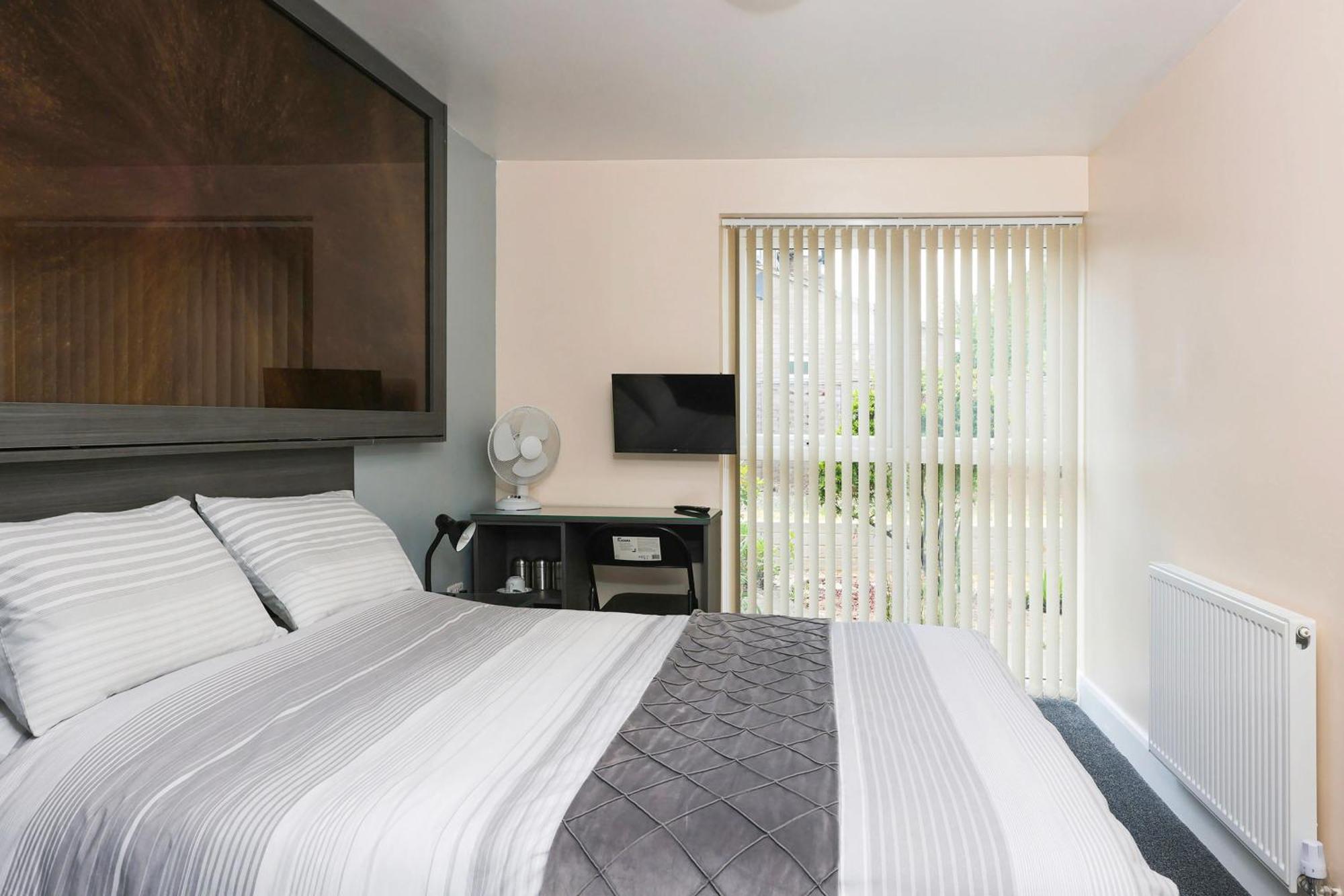 Oyo Honeycroft Lodge Uxbridge Exteriér fotografie