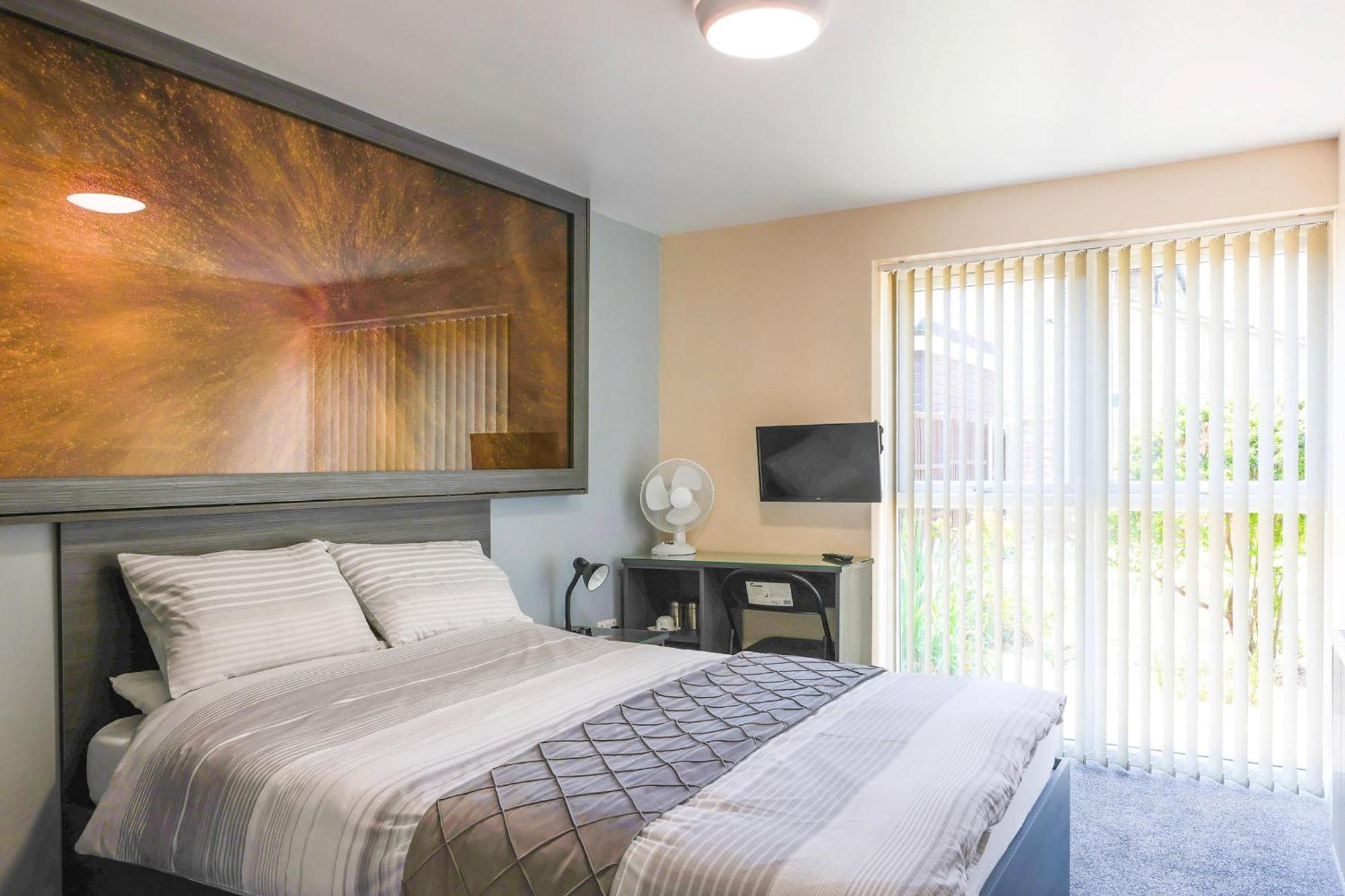 Oyo Honeycroft Lodge Uxbridge Exteriér fotografie